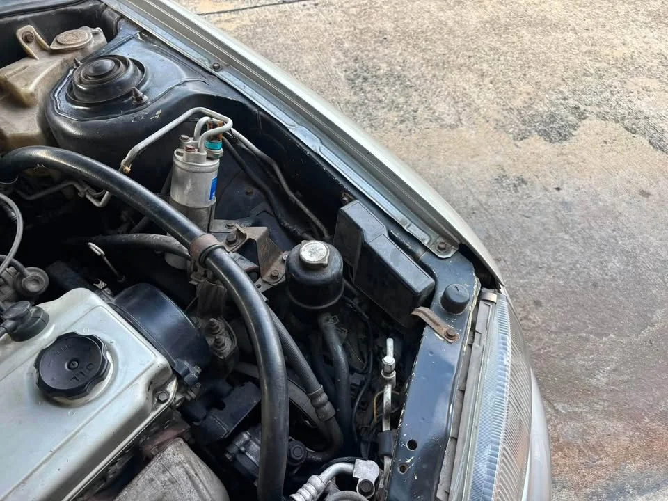 1992 Mitsubishi Colt III 2