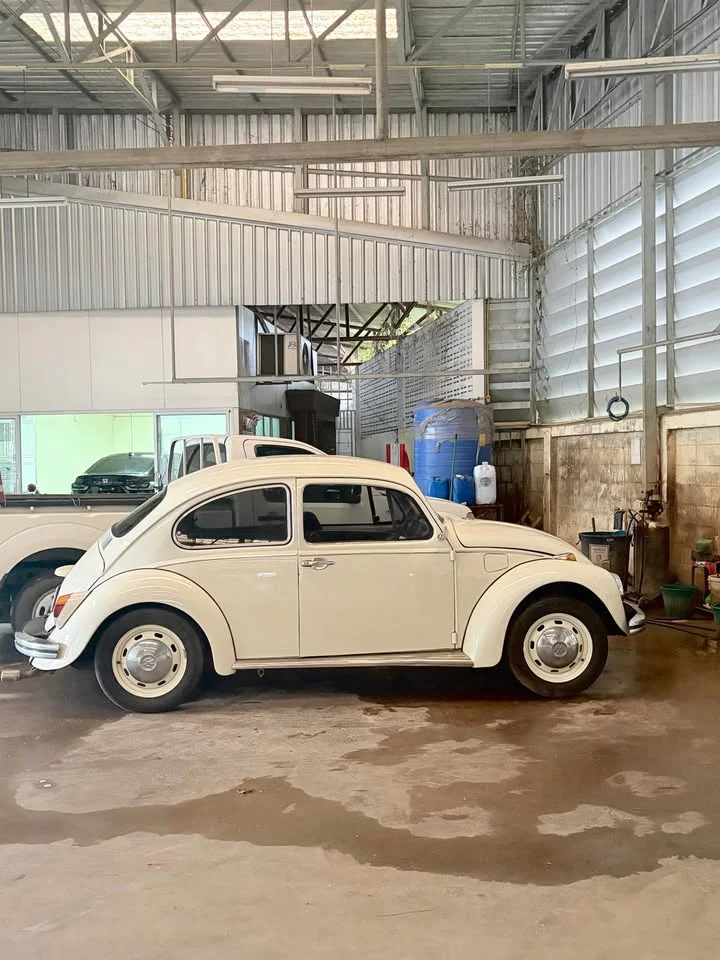1972 Volkswagen Beetle Type 1 2