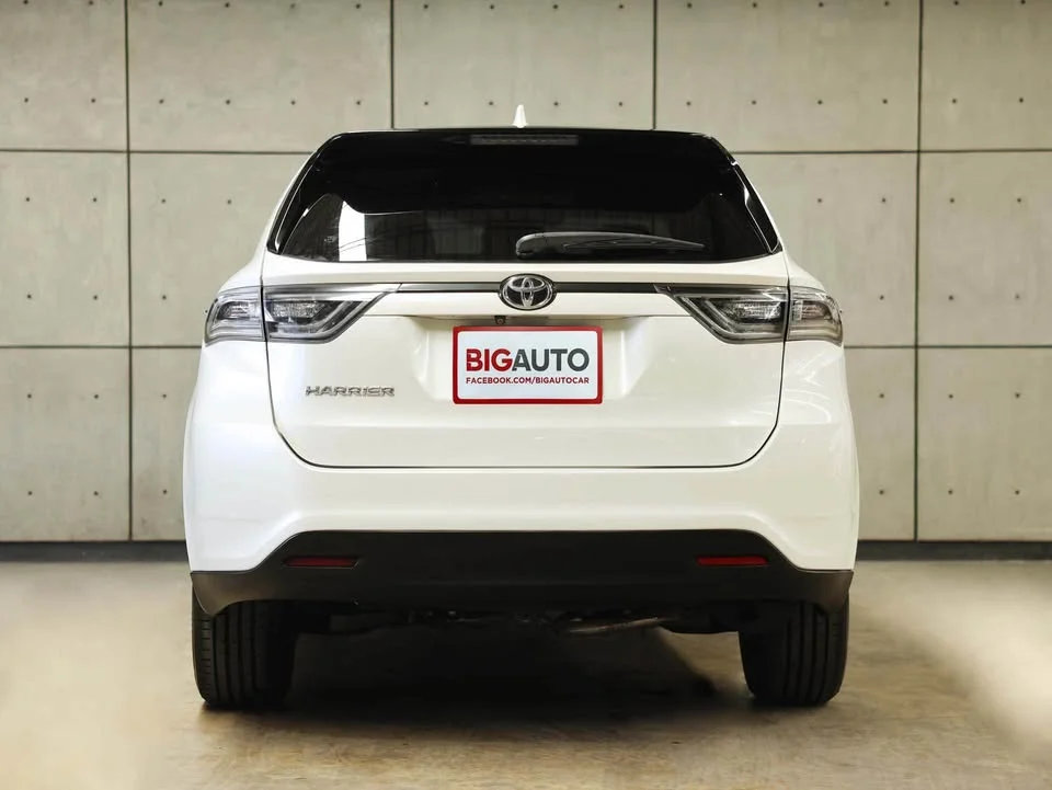 2014 Toyota Harrier III 2