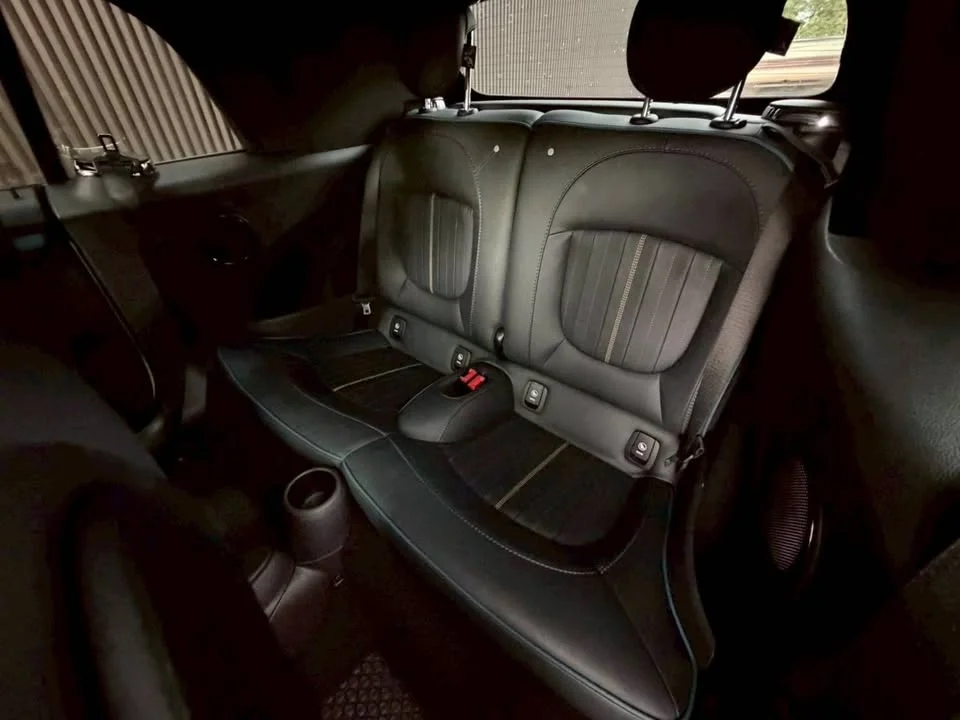 2022 Mini Hatch  III 2