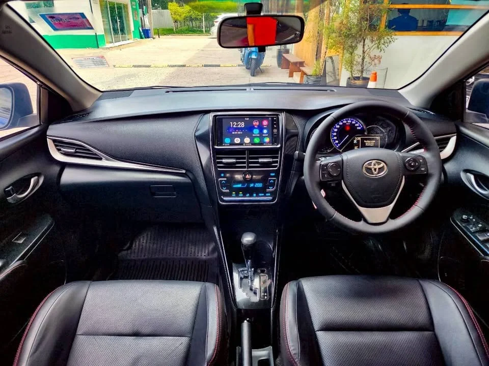 2019 Toyota Yaris ATIV III 3