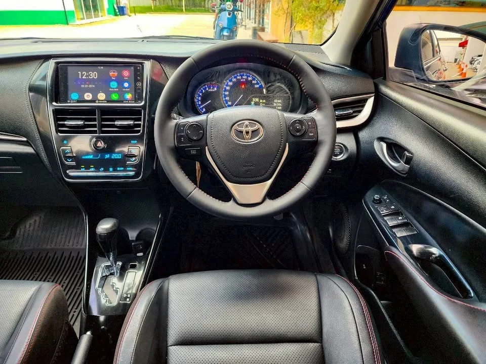 2019 Toyota Yaris ATIV III 2