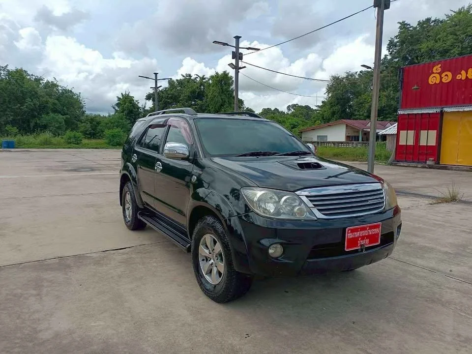 2005 Toyota Fortuner I 3