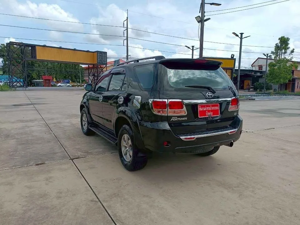 2005 Toyota Fortuner I 2