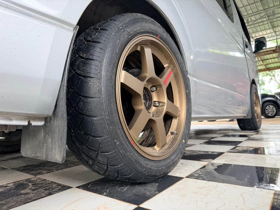 2012 Toyota HiAce V (H200) 2