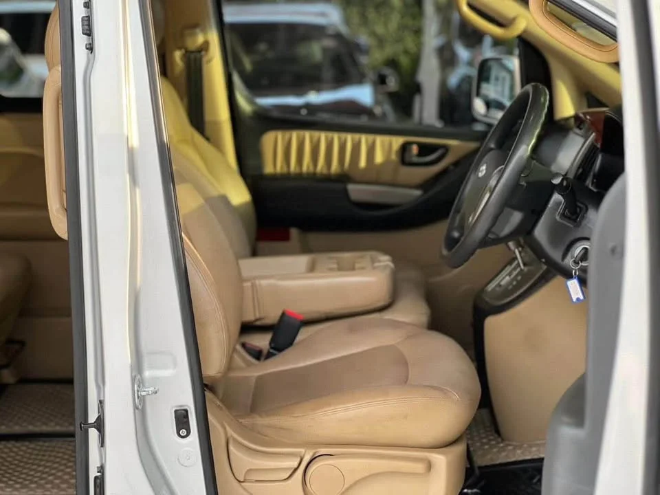 2010 Hyundai H-1 II 3