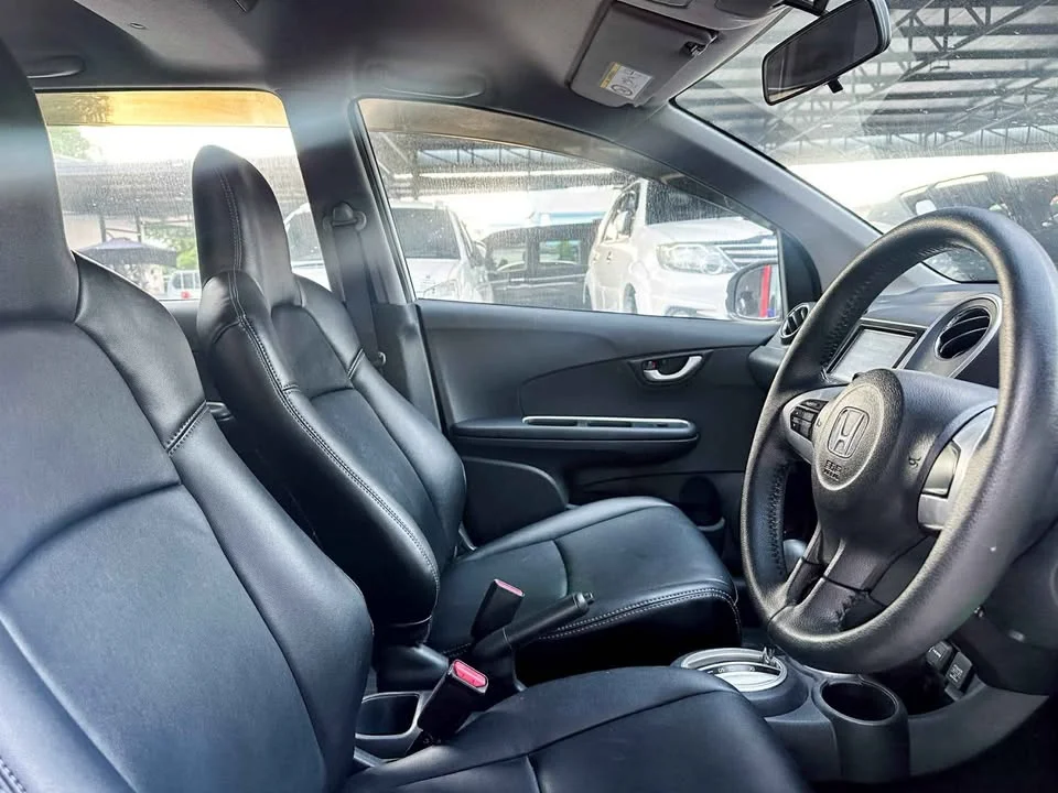 2015 Honda Mobilio II 3