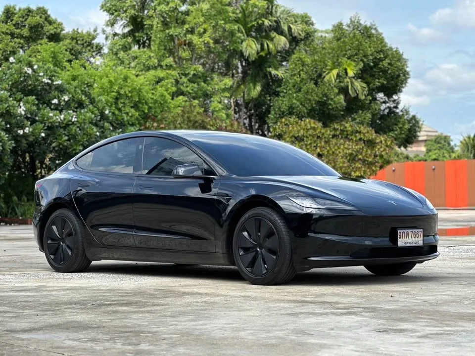 2024 Tesla Model 3 2