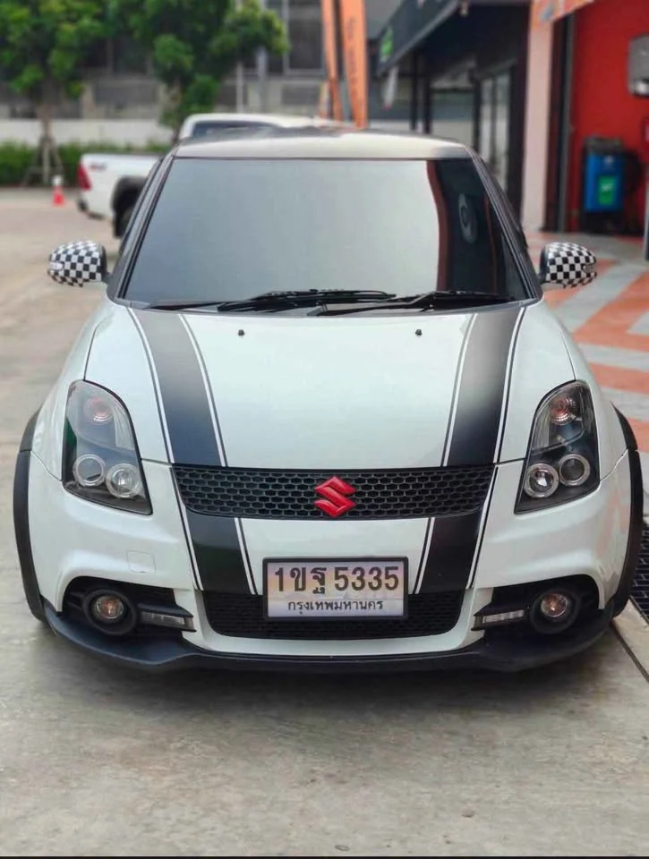 2011 Suzuki Swift I 3