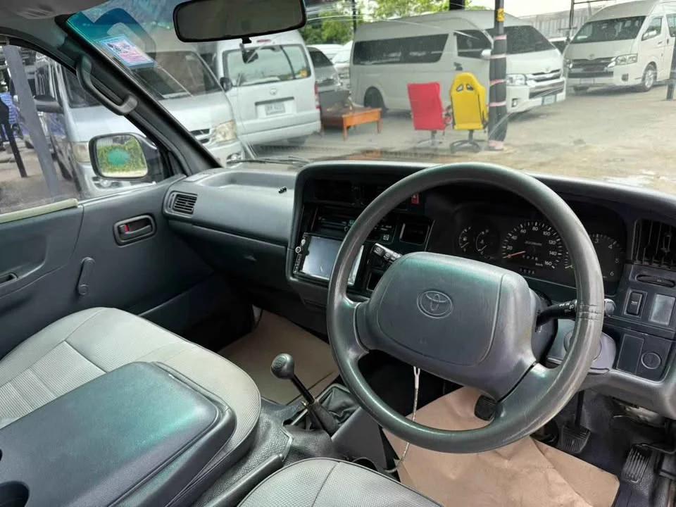 2003 Toyota Commuter IV (H100) 3