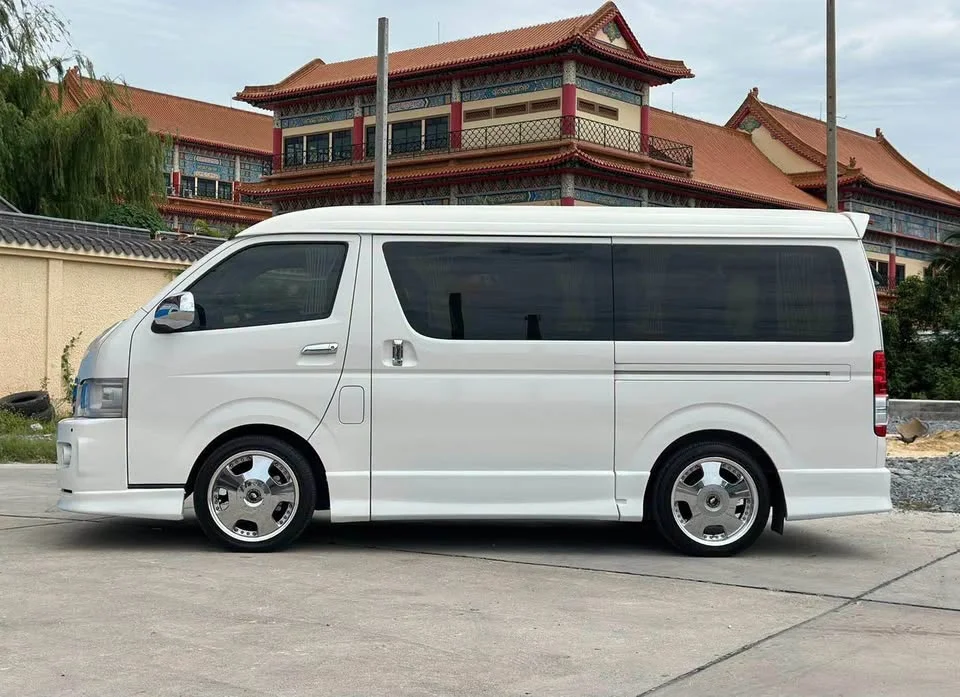 2009 Toyota HiAce V (H200) 3