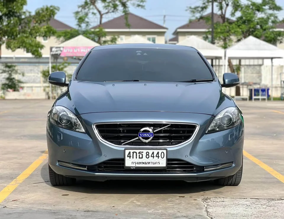 2014 Volvo V40 II 2