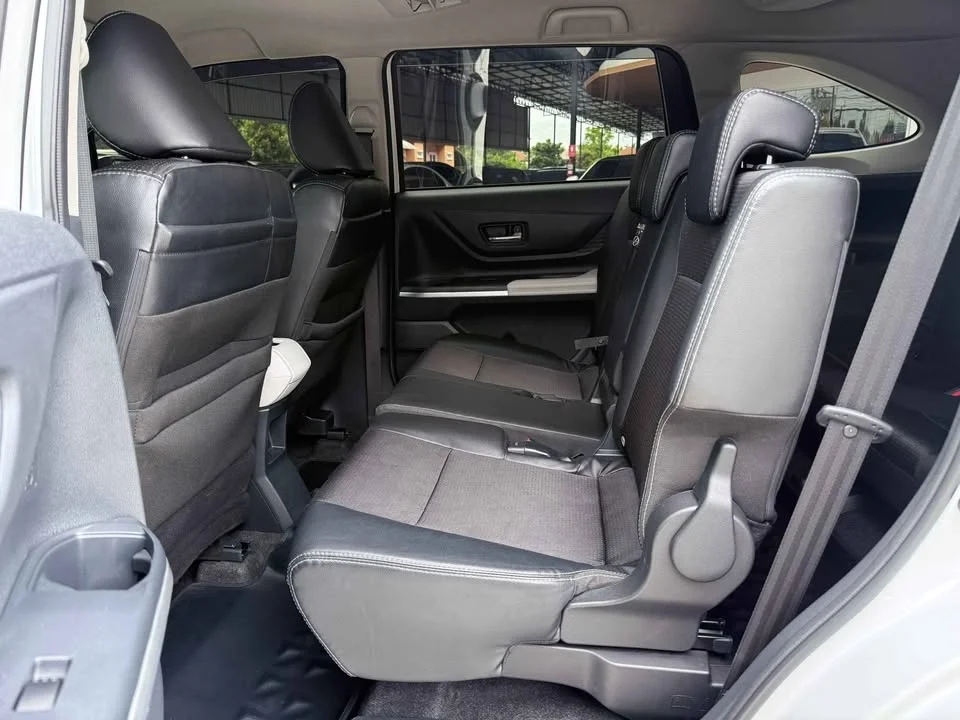 2022 Toyota Veloz III 2