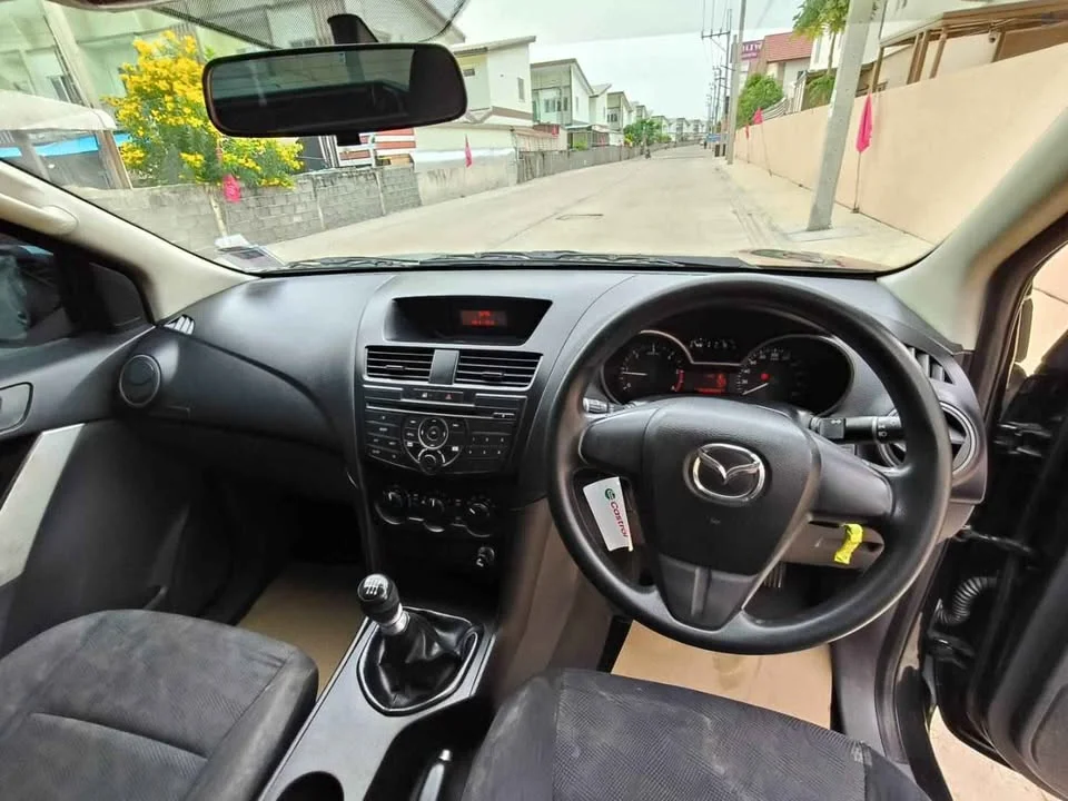 2013 Mazda BT-Series II 2