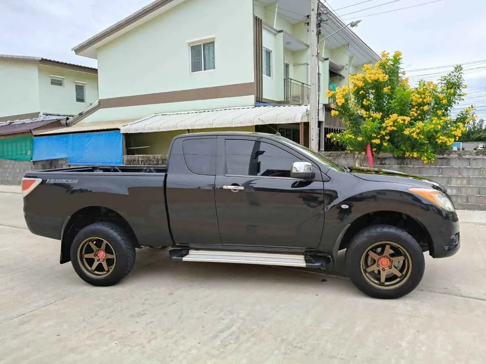 2013 Mazda BT-Series II 3