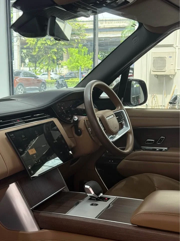 2024 Land Rover Range Rover V 3
