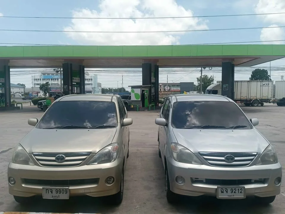 2004 Toyota Avanza I 2