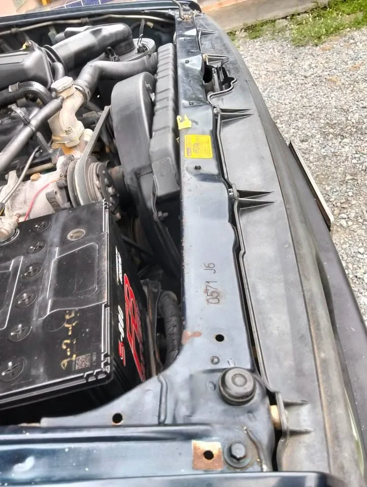 1997 Mazda B2500 IV 2