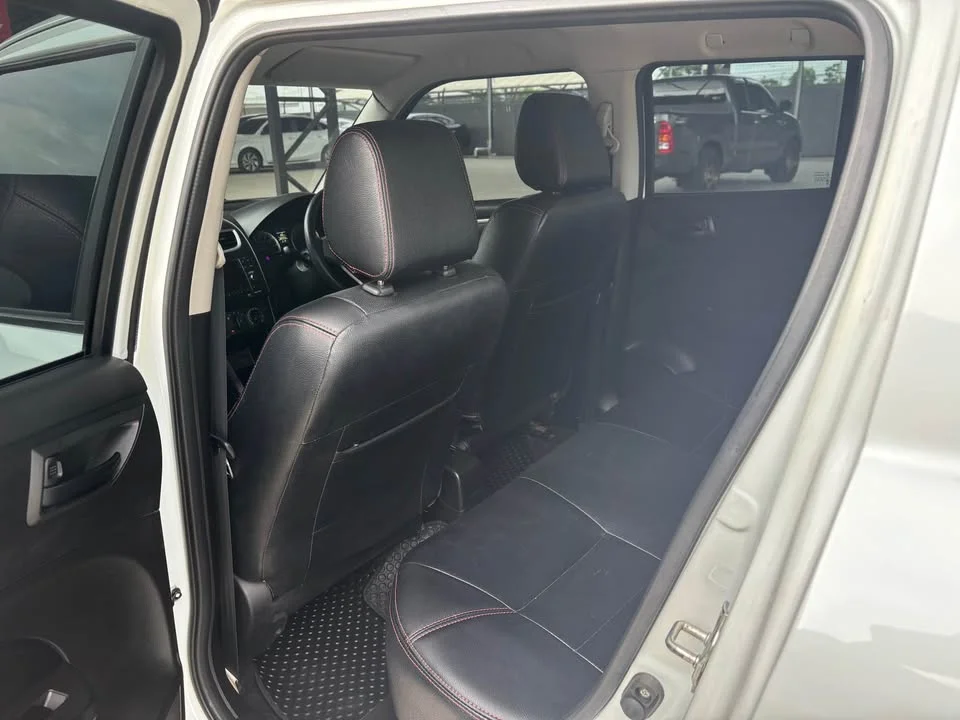 2013 Suzuki Swift II 2