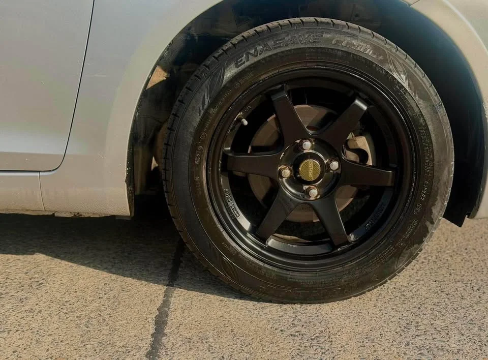 2013 Suzuki Swift II 3