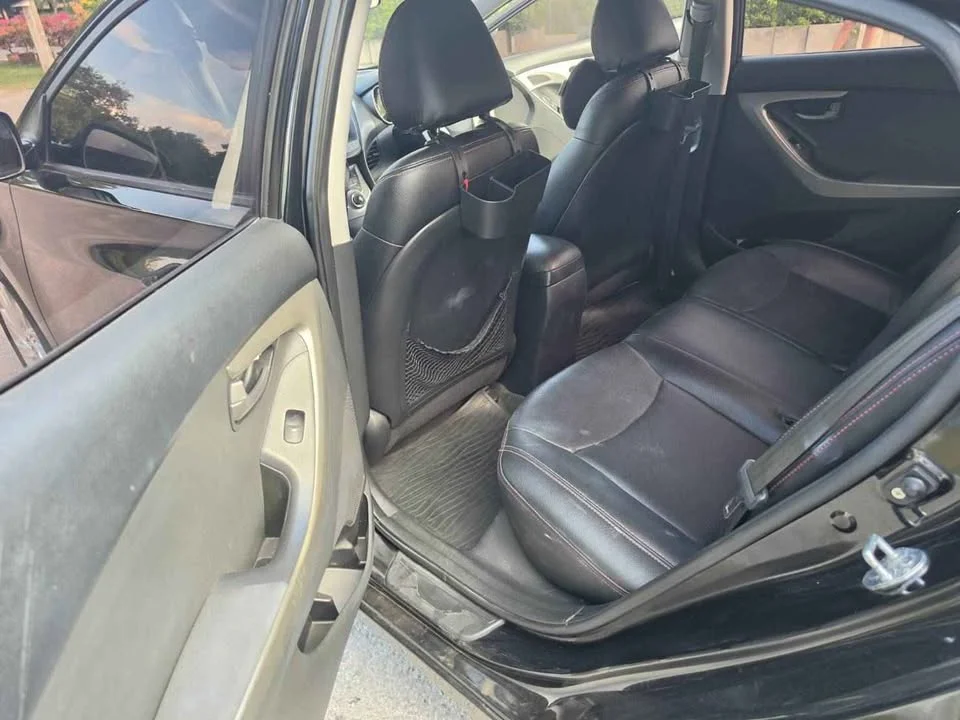 2011 Hyundai Elantra V 3