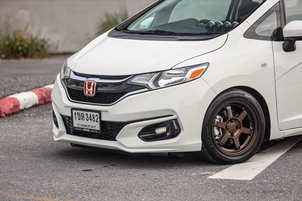 2020 Honda Jazz III 2