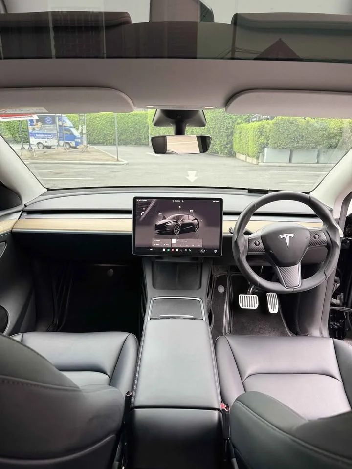 2023 Tesla Model Y 3