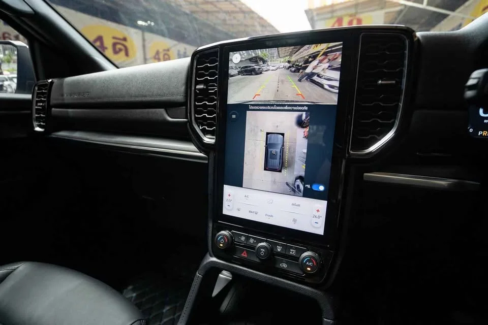 2022 Ford Everest III 2