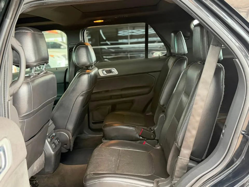 2016 Ford Explorer V 3