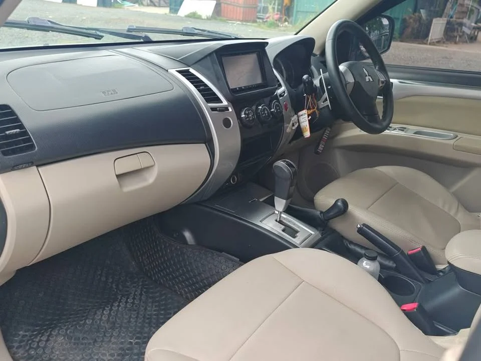 2011 Mitsubishi Pajero Sport II 3