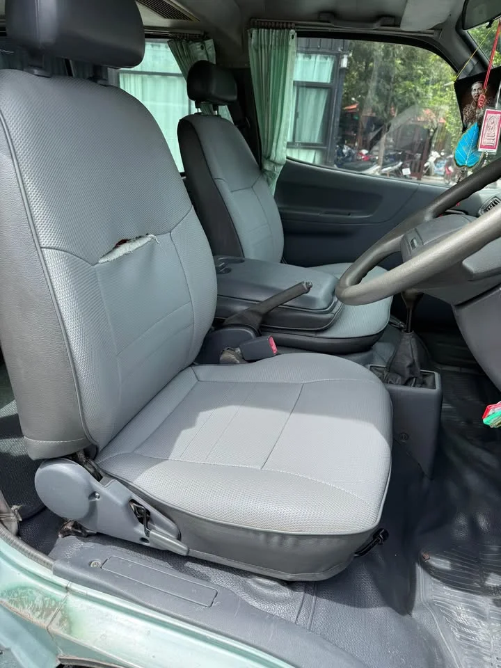 1997 Toyota Commuter IV (H100) 2
