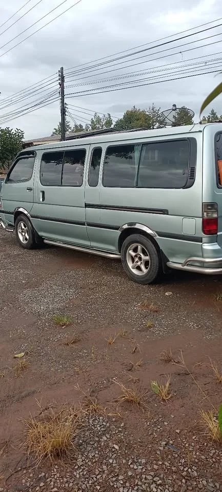 1997 Toyota Commuter IV (H100) 3