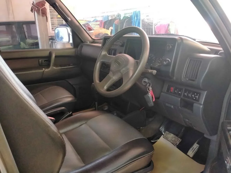 1990 Isuzu Trooper II 2