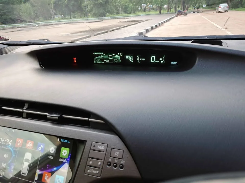 2012 Toyota Prius III 2