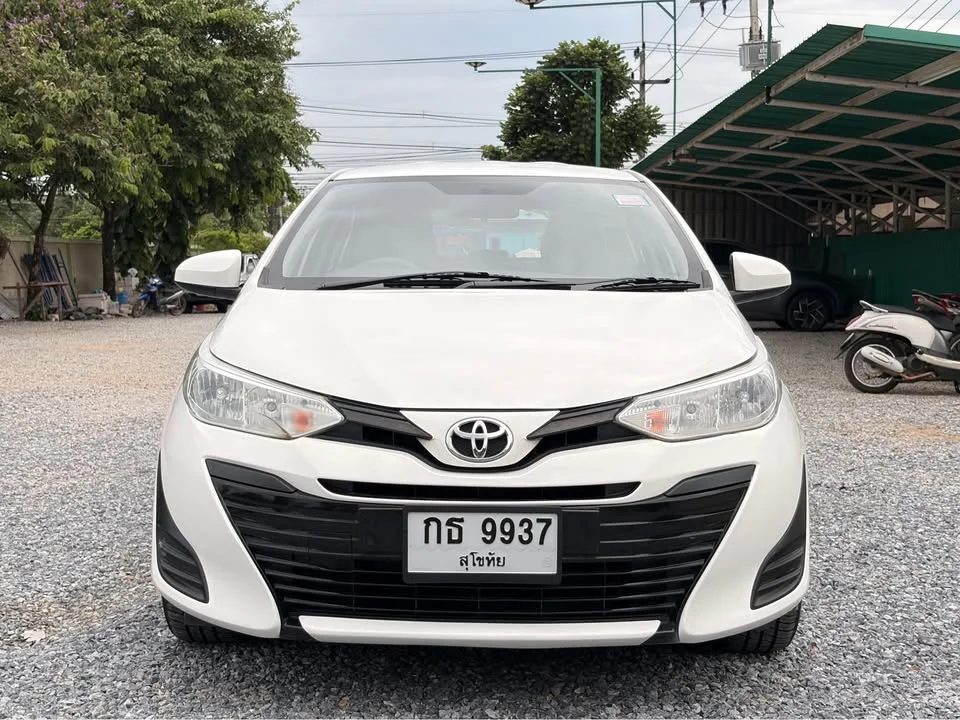 2017 Toyota Yaris ATIV III 3