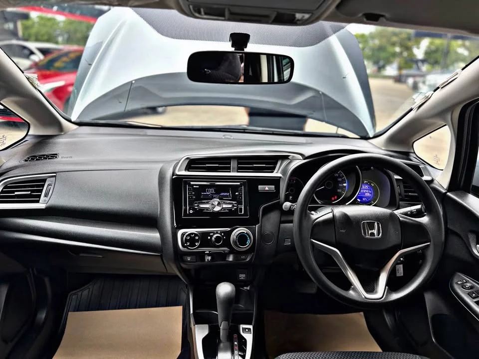 2020 Honda Jazz III 2