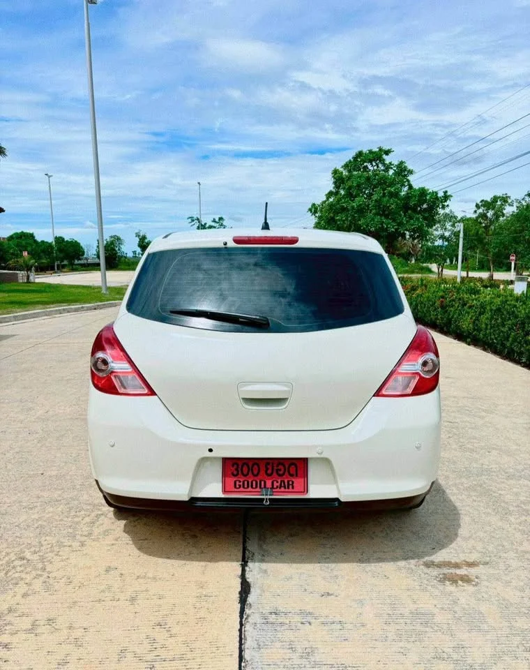 2010 Nissan Tiida I (C11) 3