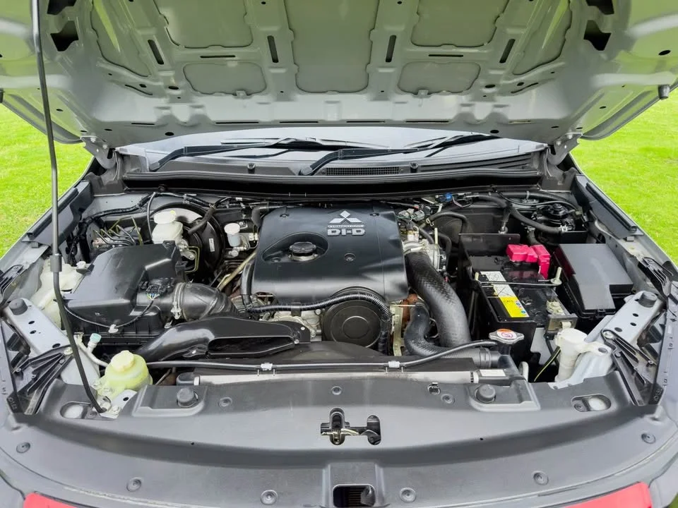 2022 Mitsubishi Triton V 3
