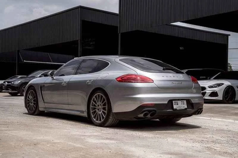 2014 Porsche Panamera I 3