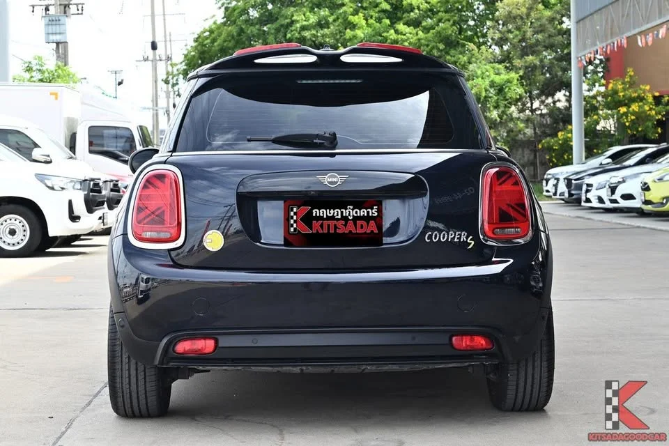 2022 Mini Hatch  III 2