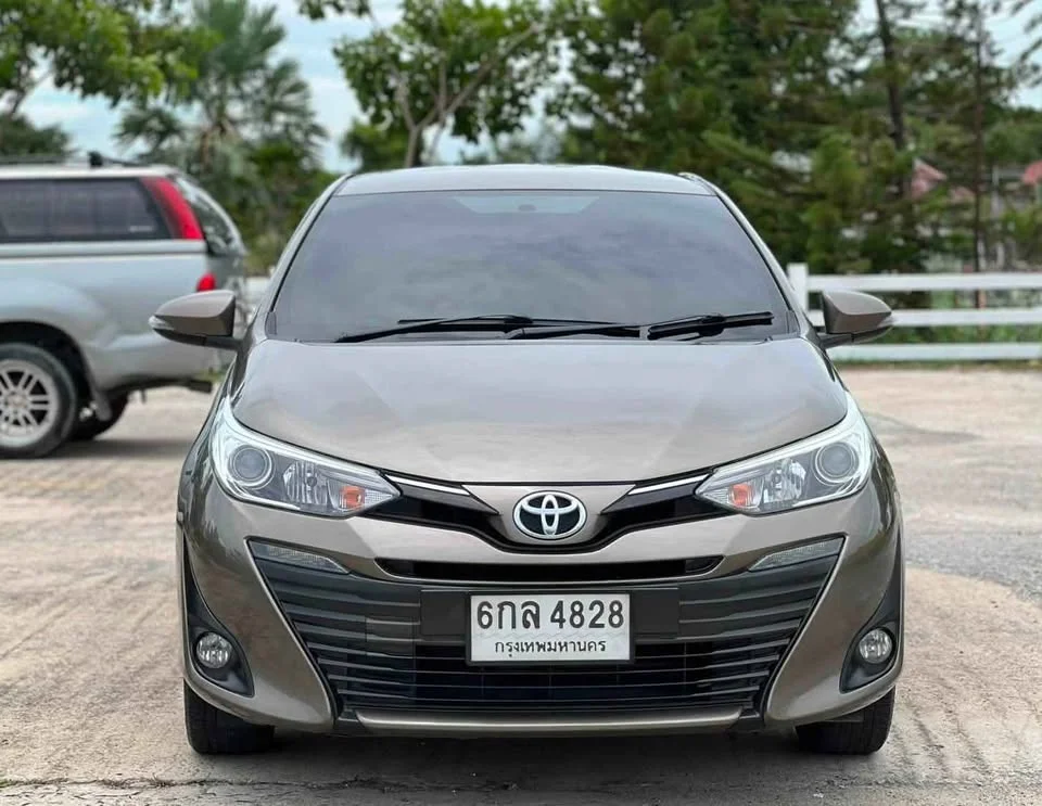 2017 Toyota Yaris ATIV III 2