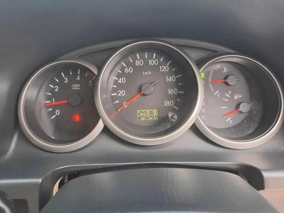 2012 Ford Everest I 3