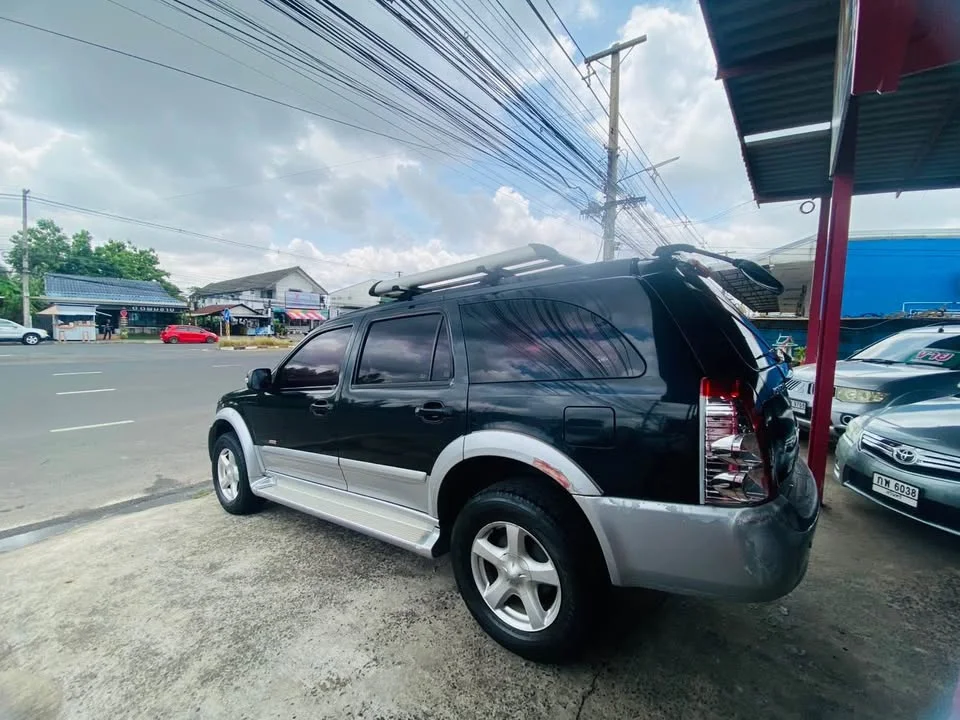 2006 Isuzu MU-7 3