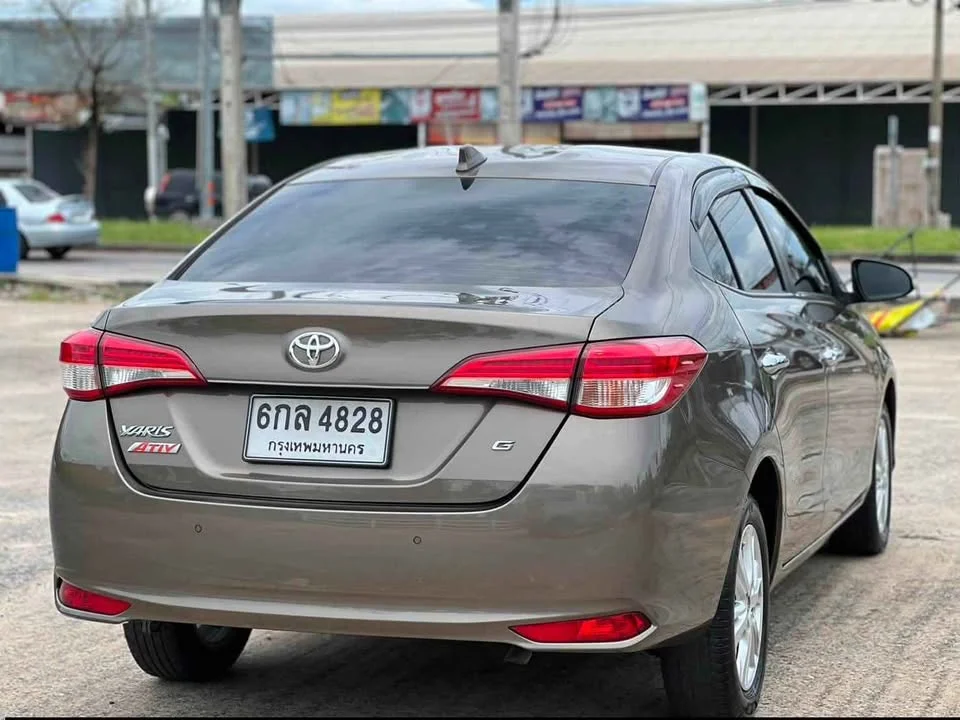 2017 Toyota Yaris ATIV III 3