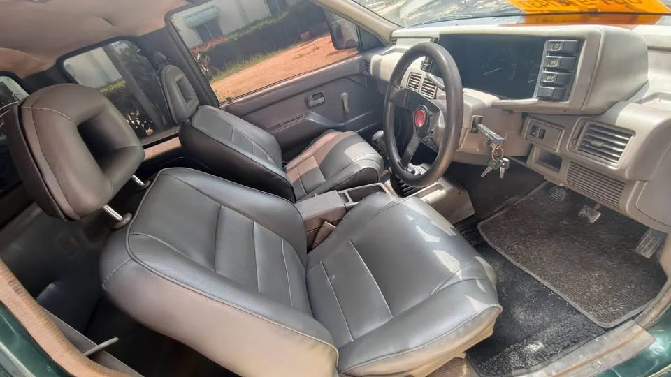 1996 Isuzu TFR III 2