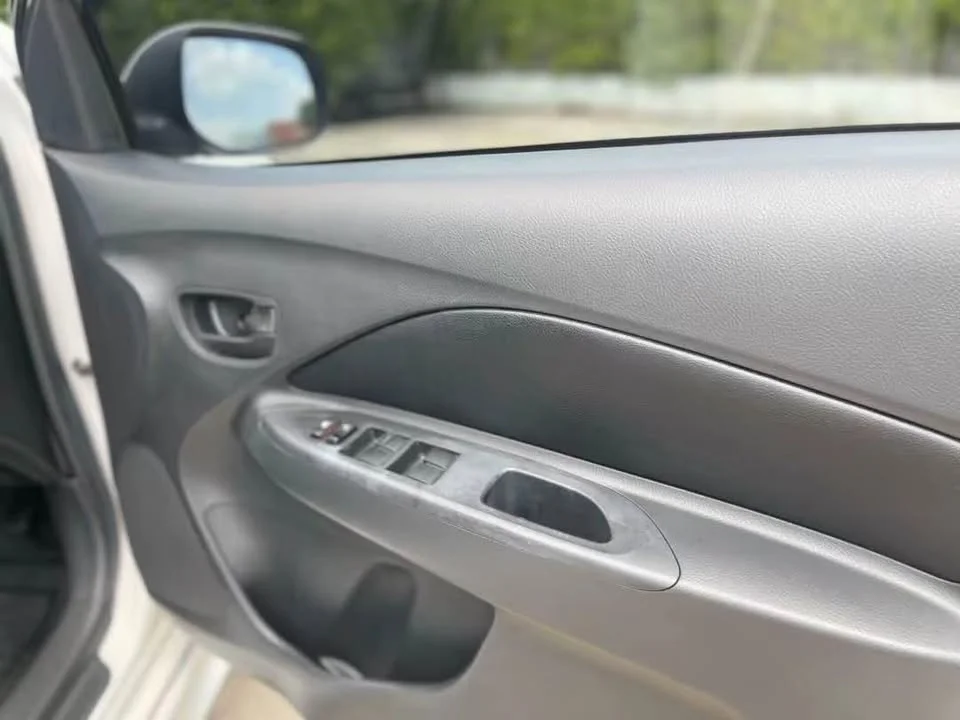 2010 Toyota Vios II 2