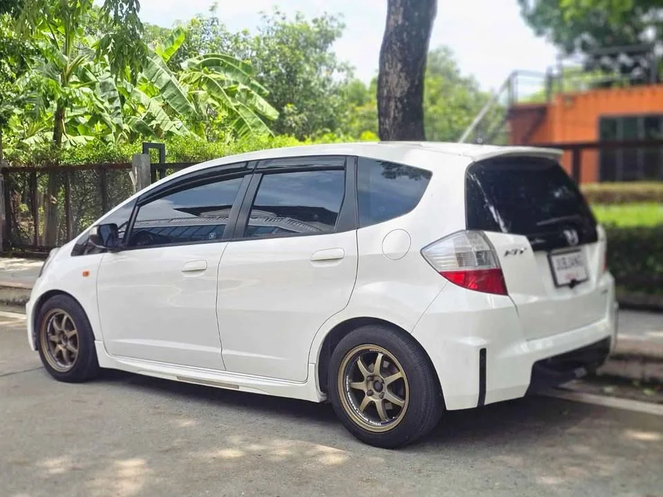 2010 Honda Jazz II 2