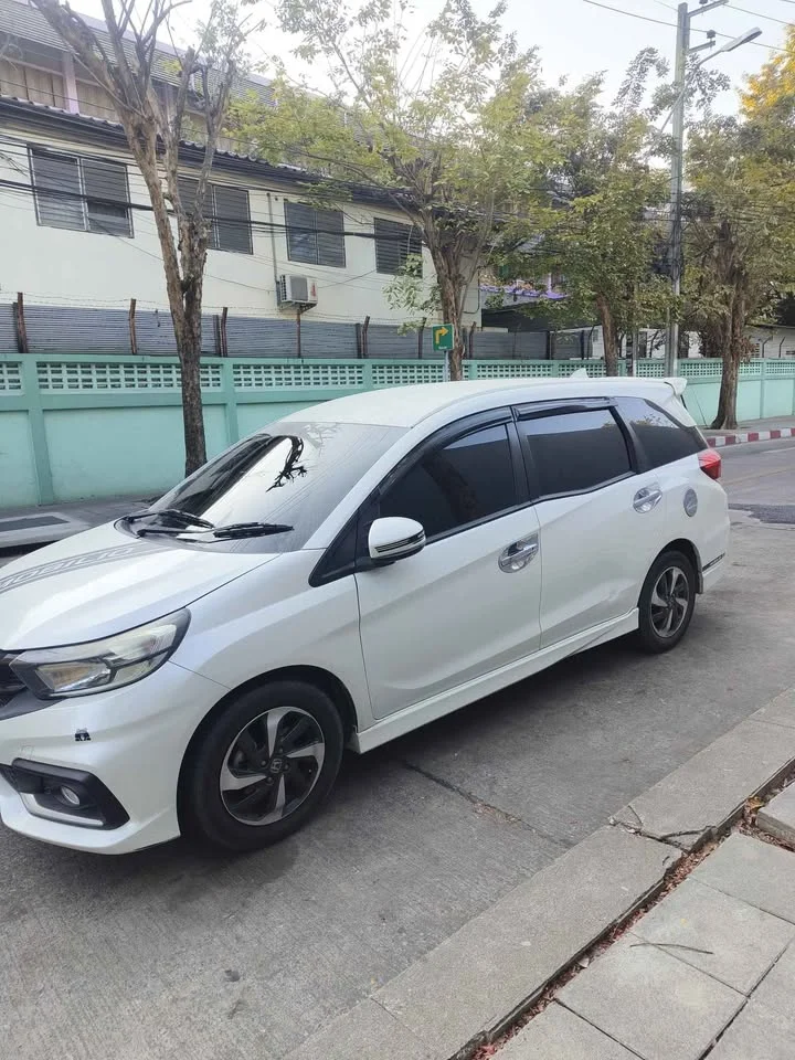 2017 Honda Mobilio II 2