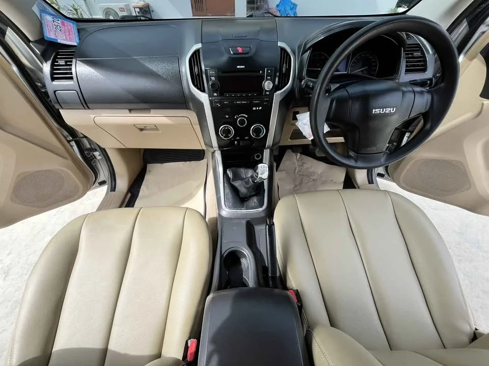 2012 Isuzu D-Max II (RT) 3