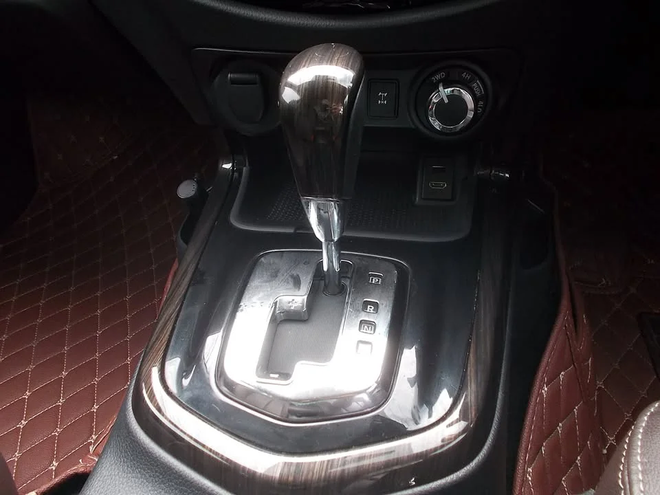 2020 Nissan Terra 2